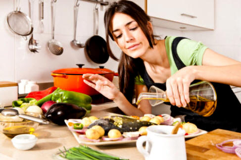 La preparación de una comida equilibrada, apetecible y con buena digestibilidad, es también un arte englobado en la ciencia de la nutrición y dietética