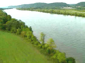 cauce de un río