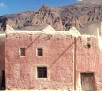 Típica casa bereber construida de adobe