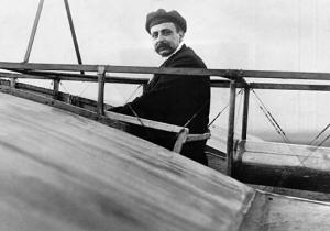 Louis Bleriot fue pionero en el cruce del canal de la mancha con una aeronave más pesada que el aire