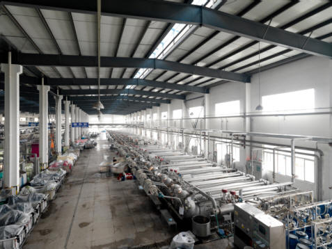 Área de tintado de una planta textil